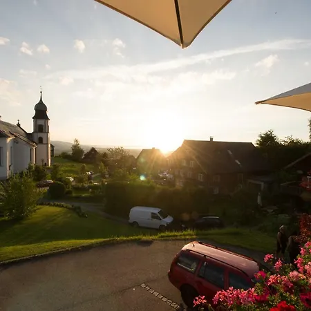Inn Kreuz Bildstein